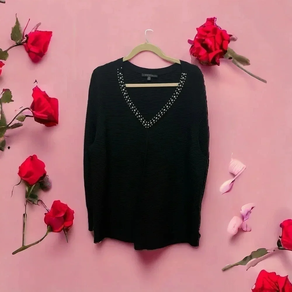 Cyrus Sweater 2XL with grommet details - Picture 2 of 12